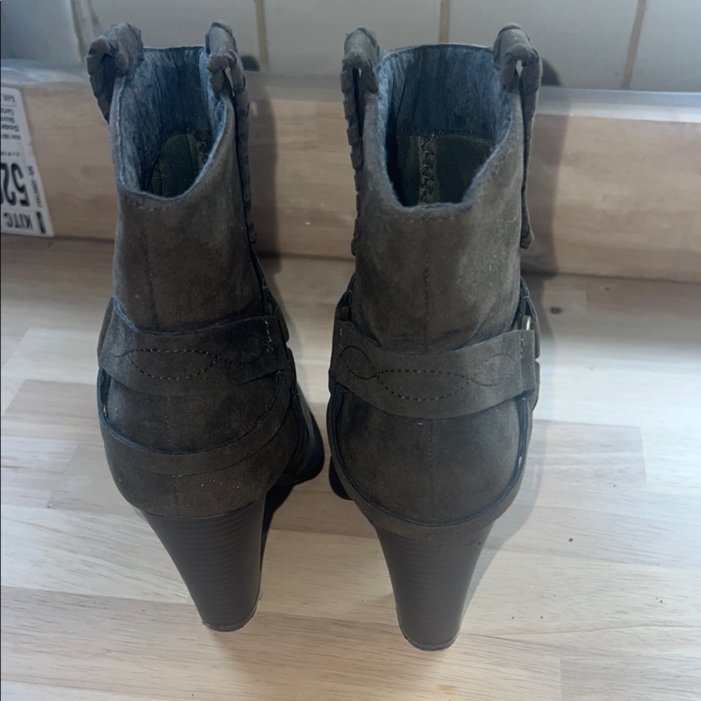 Shoe Dazzle Brown Heeled Boots - Picture 3 of 5